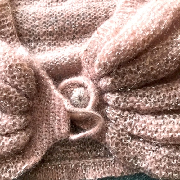 Urban Outfitters shoulder wrap/shawl - Picture 2 of 2
